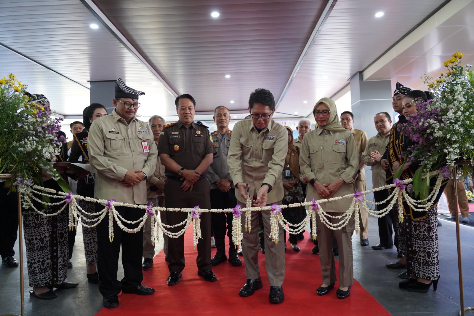 PERESMIAN GEDUNG PUSAT INFORMASI GEOLOGI