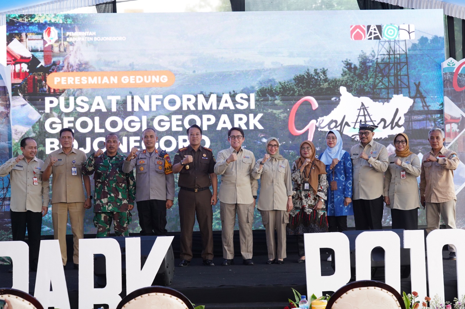 PERESMIAN GEDUNG PUSAT INFORMASI GEOLOGI