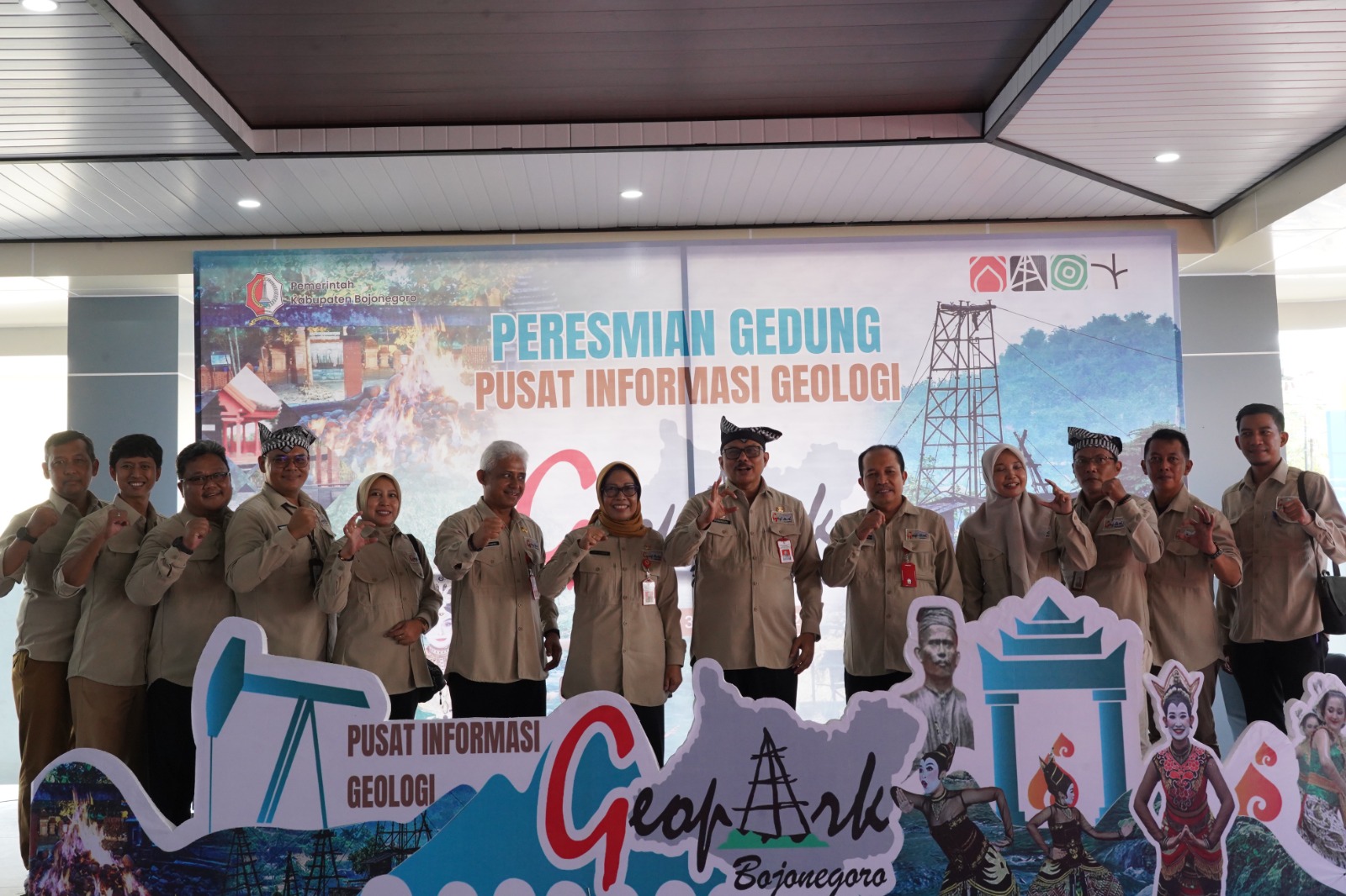 PERESMIAN GEDUNG PUSAT INFORMASI GEOLOGI