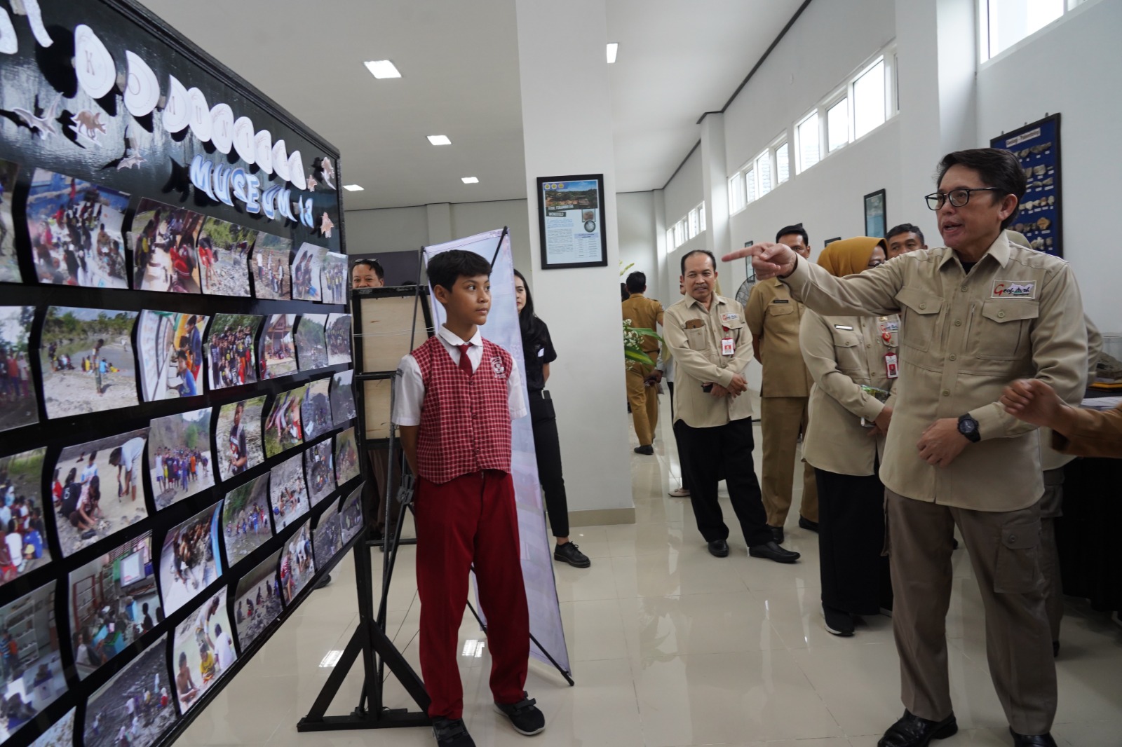 PERESMIAN GEDUNG PUSAT INFORMASI GEOLOGI